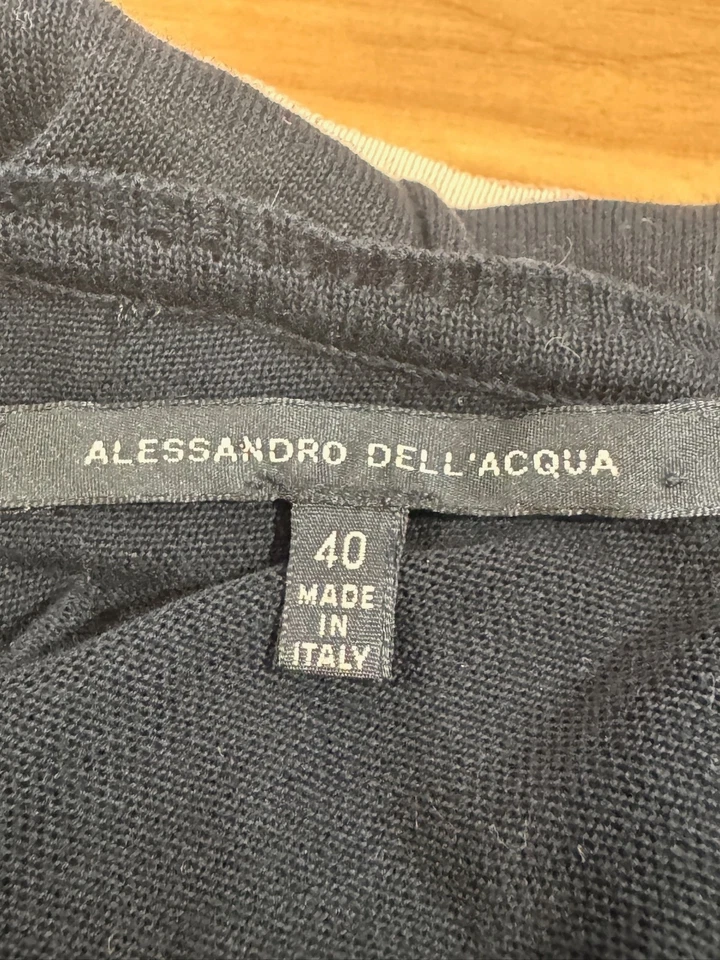 Top Alessandro Dell'Acqua Cinturón Negro Adornado Manga Corta Talla IT 40 US S Foto 4 de 4
