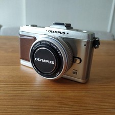 OLYMPUS PEN E P2 Pancake Lens Set Strap Please Read Profile