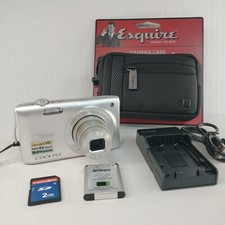 Nikon Coolpix S3300 16.MP Digital Camera  Battery SD Charger  Case READ 