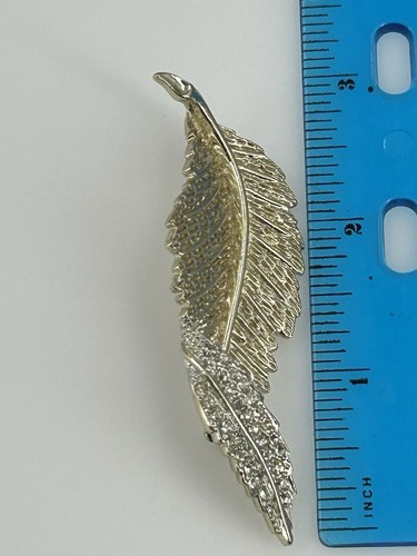 Vintage Sarah Coventry Gold Tone Tisted Leaf Brooch Rhinestones 3 Inch Long Pin - Picture 7 of 7