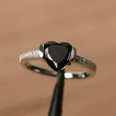 1,50 kt Herzschliff schwarzer Diamant Laborgefertigt Verlobungsring 14 K Weißgold-Finish