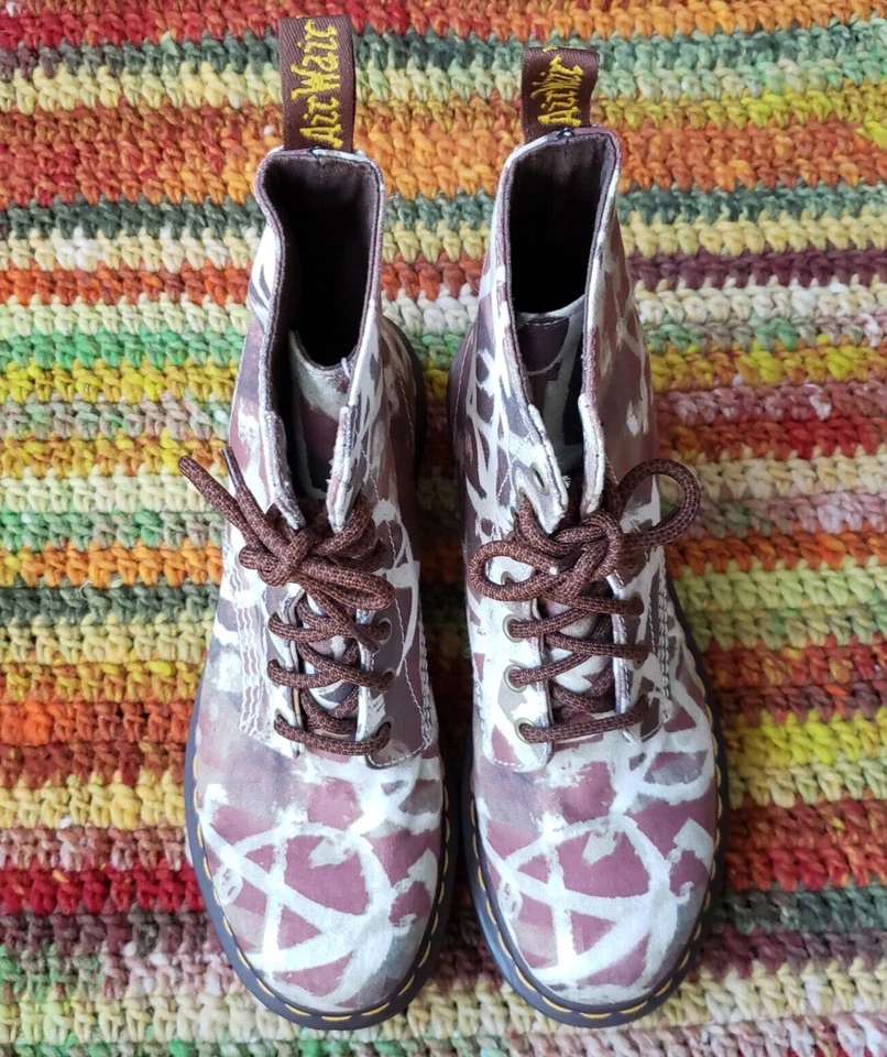 Dr Martens Doc Martens Union Jack Canvas Boots UK7 US9 EUC - Image 2 of 4