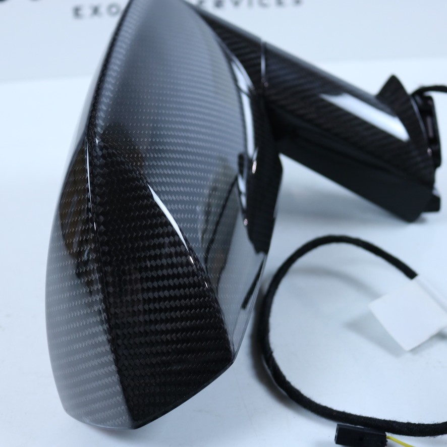 [NOS] Lamborghini Aventador SVJ Coupe Right  CARBON FIBER MIRROR 471857388L