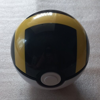 Pokémon Ultra Ball Pokéball Deckbox 60 Karten Standard Kunststoff 2019 s/g/w