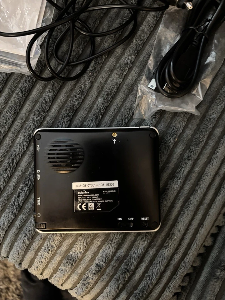 Binatone X350 Satnav and Accessories - Image 4 of 4