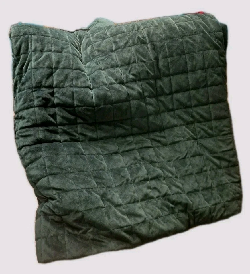  Velvet Quilt & 2-Sham Multi-Piece Sets (Solid Squares Emarald Green Queen  - Image 3 of 4