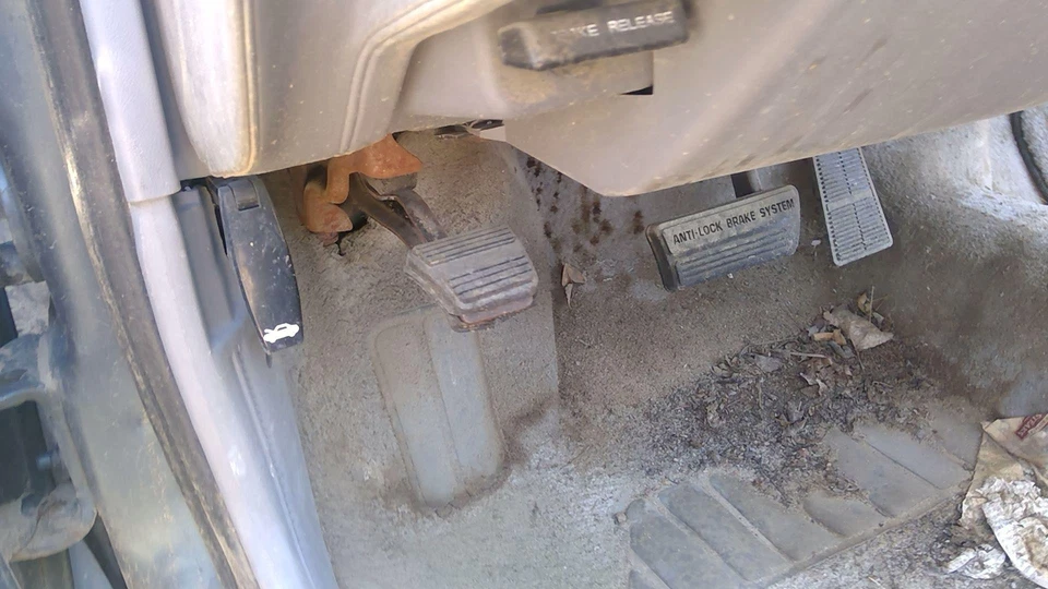 1995 Buick Century Parking Brake Pedal Assembly Oem Complete Emergency Unit - Image 3 of 4