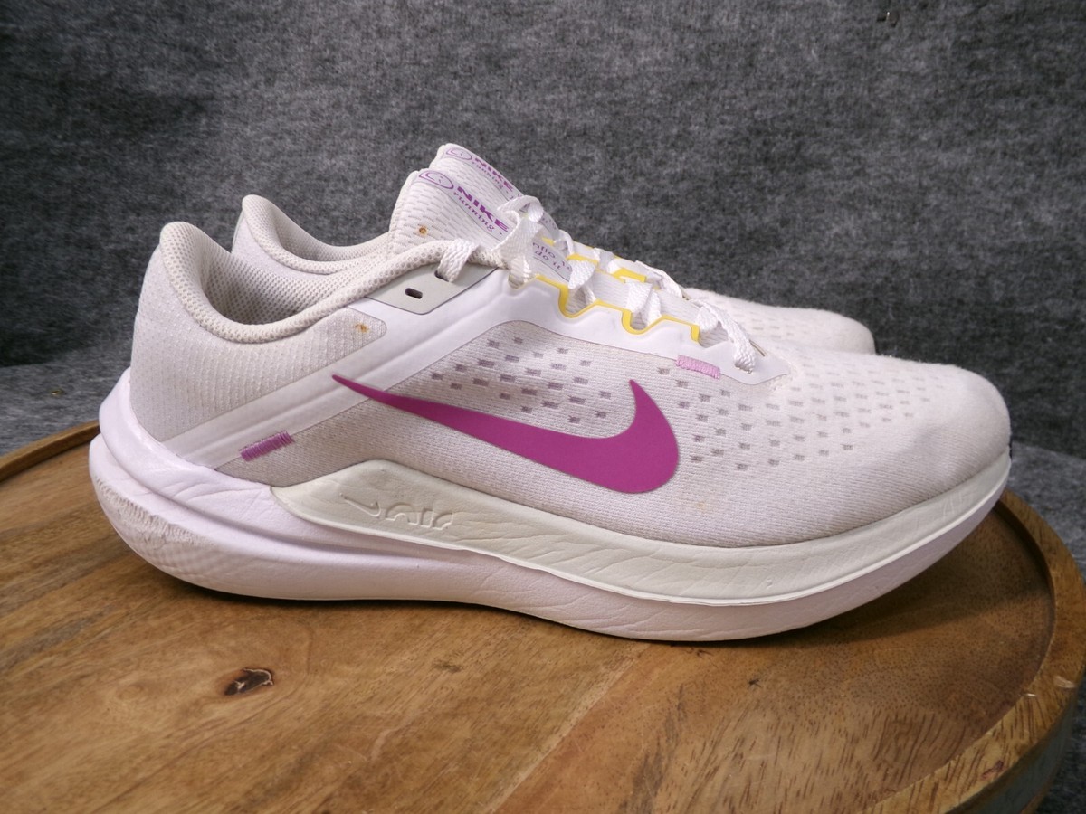 スパイク・シューズ NIKE W AIR WINFLO 10 PRM Nike Women's Air Winflo 10 Running Shoe White/Fuchsia Dream Size