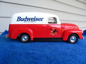 Budweiser 1951 GMC Delivery Van coin bank made by Ertl with box