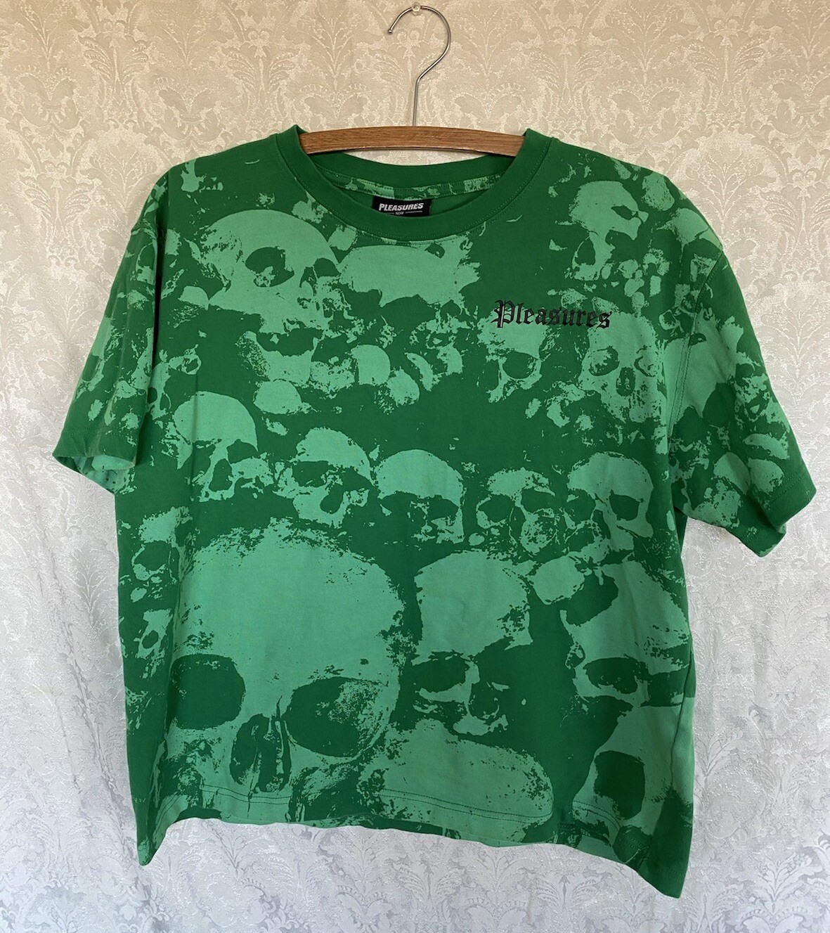 Pleasures Despair Green Heavyweight T-Shirt in Medium Size