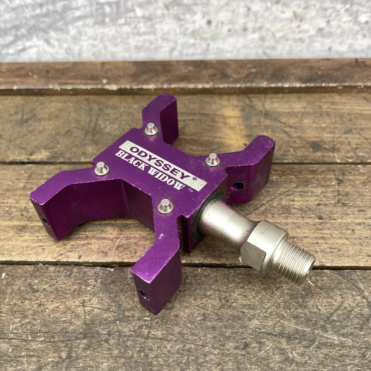 Vintage Odyssey Black Widow BMX Pedal RIGHT 1/2 Spindle Purple