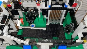 LEGO (6090) Castle: Royal Knight's Castle - 100% Complete Box Manual All Figures