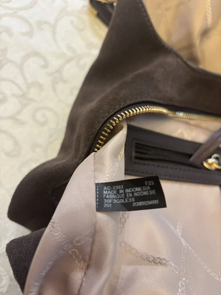   Bolso de Mano Michael Kors Lillie Grande Gamuza Cuero y Cuero Liso Chocolate  Foto 4 de 4