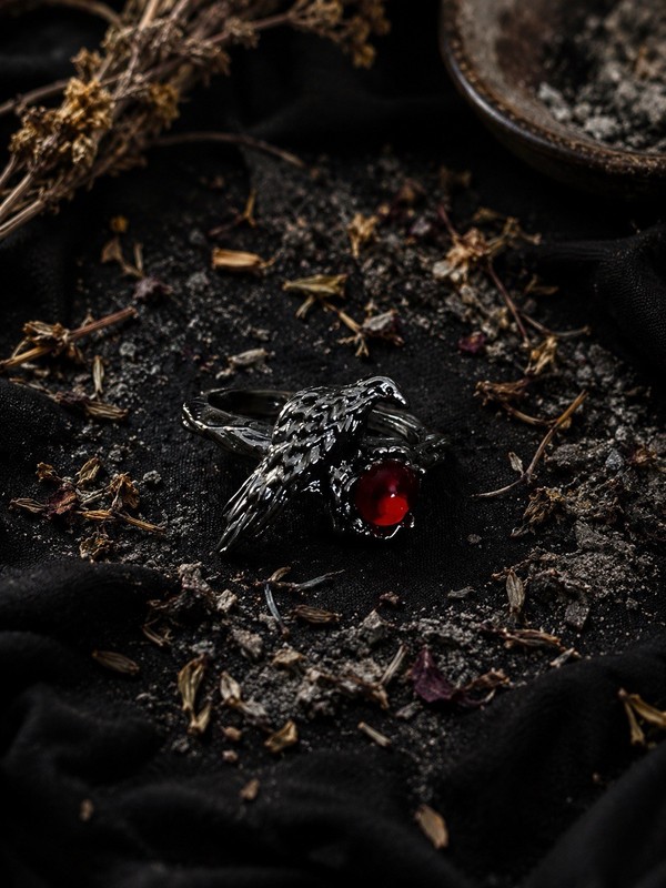 Coven-Bound Blood-Eyed Raven Ring Watcher Talisman Protection and Attraction