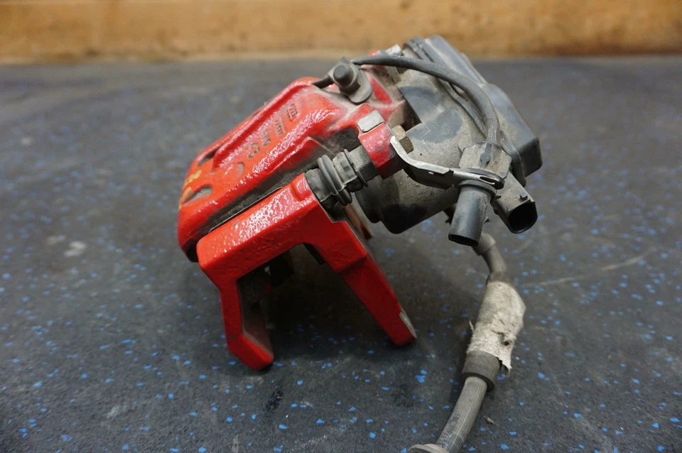 Pinza de freno trasera izquierda 356x22mm roja 4G0615403H OEM Audi S7 16-18 A6 S6 A7 17-18 Foto 4 de 4