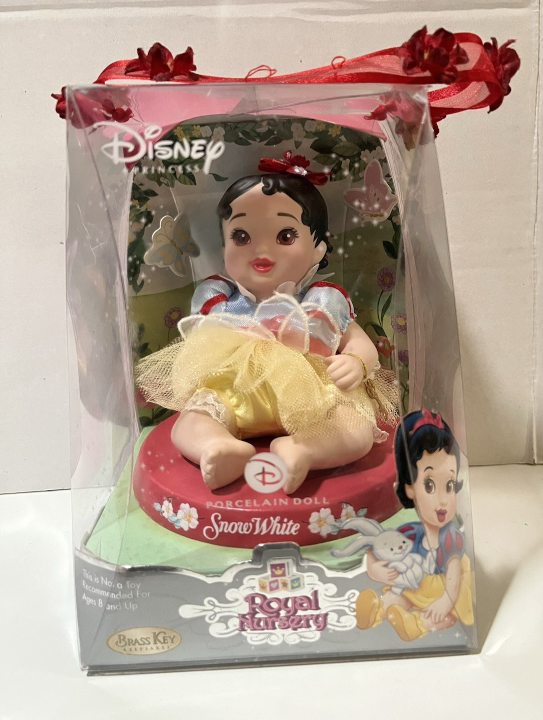 Disney Princess Royal Nursery Porcelain Doll BABY SNOW WHITE