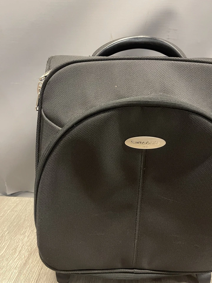 Samsonite Black Carry On Cabin Luggage Softshell Suitcase 2 Wheel 43x 35cm P1073 - Image 4 of 4