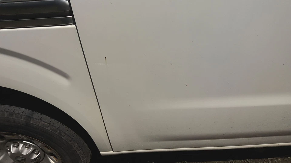 12 NISSAN NV 2500 Rear Door Passenger Side (No Shipping) - Image 2 of 4