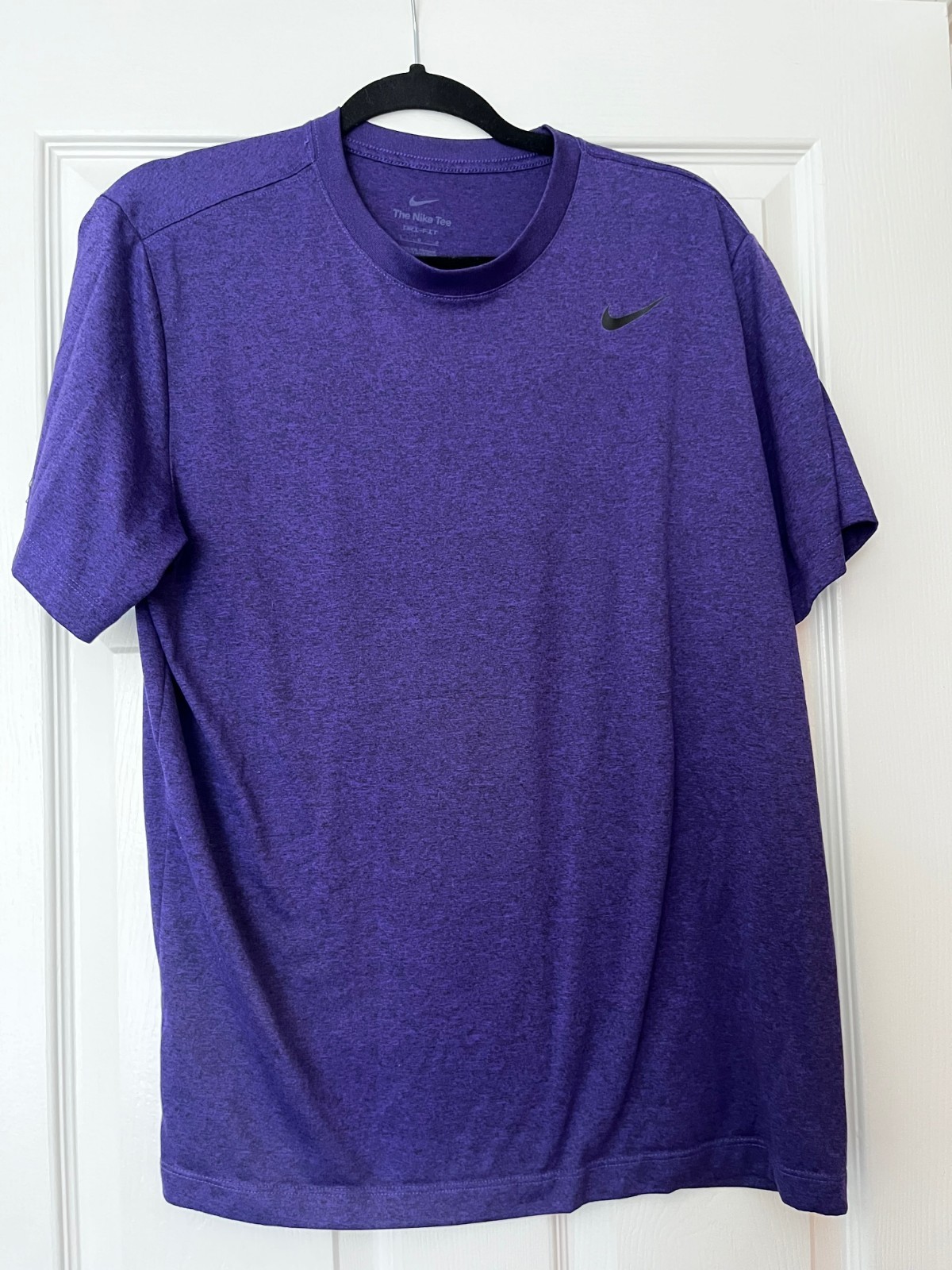 The Nike Tee Men's Dri-Fit T-shirt Large Purple Activewear