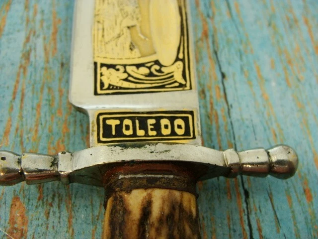 VINTAGE SPANISH TOLEDO STAG HUNTING HOUND DOG GOLD ETCH BOWIE KNIFE SET KNIVES - Image 3 of 4