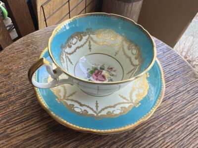 Vintage Aynsley Porzellan Tee Tasse und Untertasse Blau Gold Blumen England