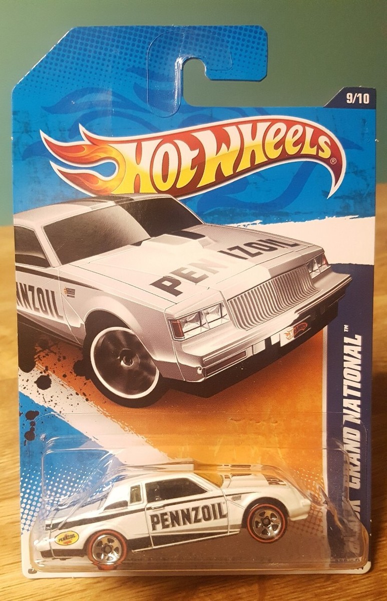 Hot Wheels 1987 Buick Grand National WHITE Penzoil with Redlines 1