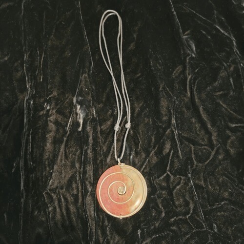 Agate Wire Spiral Pendant Necklace Hippie Witchy Festival Handmade Pink Cream - Picture 6 of 6
