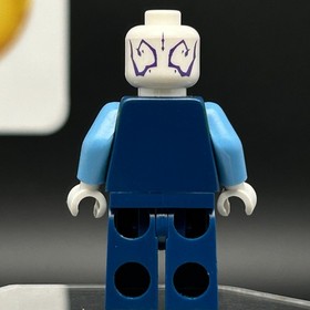 LEGO BRAND Asajj Ventress sw0195 STAR WARS MINIFIGURE with Lightsabers 7676 2008