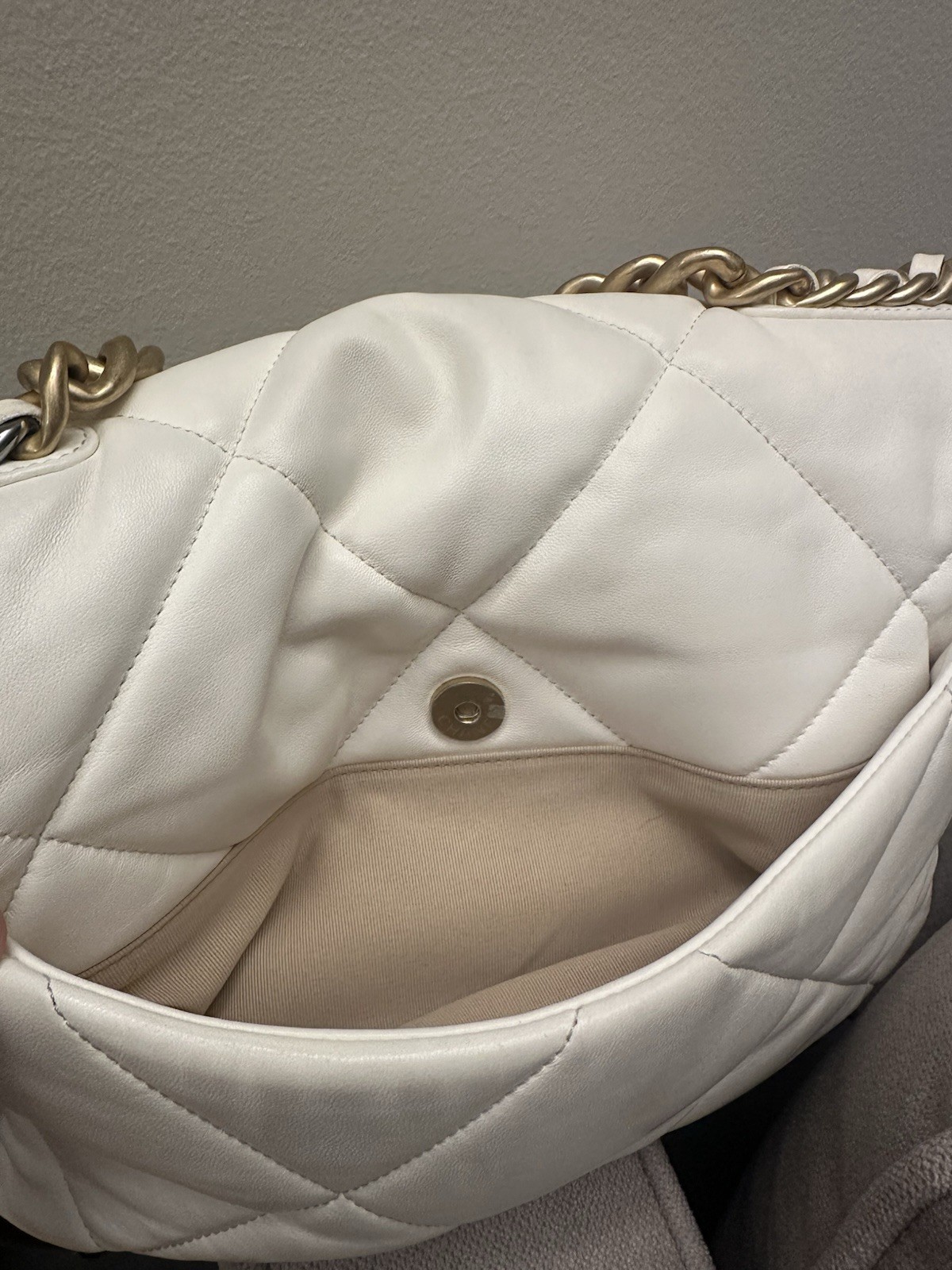 Chanel 19 Flap Bag - 100% Authentic - image 3