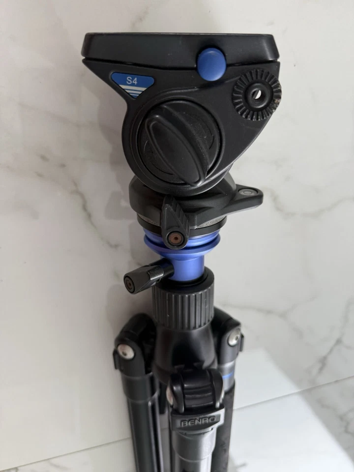 Benro A2883FS4PRO Aluminum Travel Tripod Reverse-Folding (are 2 check photos ) - Image 3 of 4