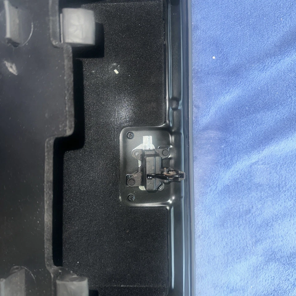 85 90 Buick Electra Park Avenue Glove Box Storage Compartment Blue/gray Complete - Изображение 3 из 4