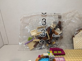 LEGO FRIENDS: Snow Resort Chalet (41323) Incomplete