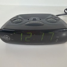 GENERAL ELECTRIC Model 7-4837B GE AM/FM Digital Alarm Clock Radio Vintage Tested