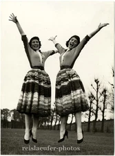 The Mackell twins feel spring in the air, Original-Photo from 1957