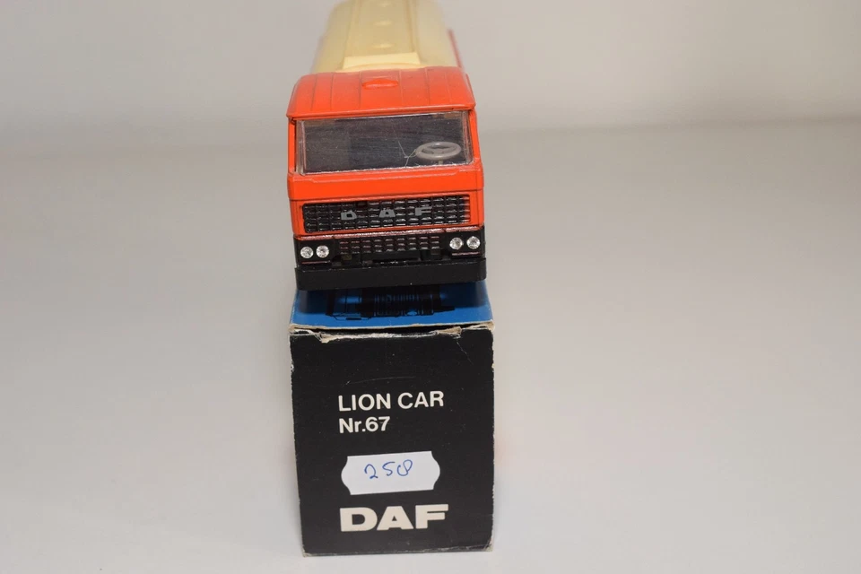 ± LION CAR DAF 2800 TRUCK DAF TRUCK TANKER 1ST GRILL NEAR MINT BOXED - Image 3 of 4