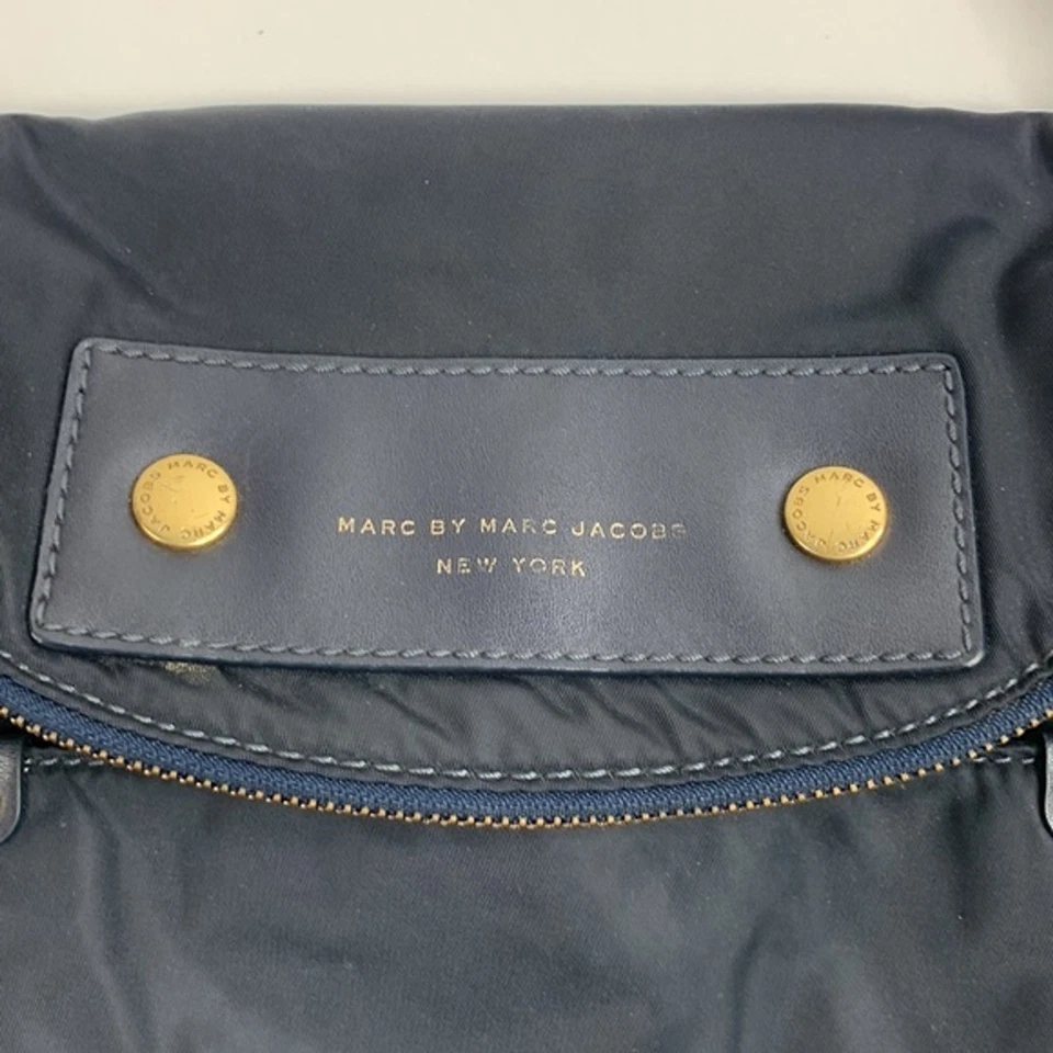 Bolso Bandolera Marc Jacobs Preppy Natasha Nylon Hombro Azul Marino Dorado Bolsillo Identificación Foto 3 de 4