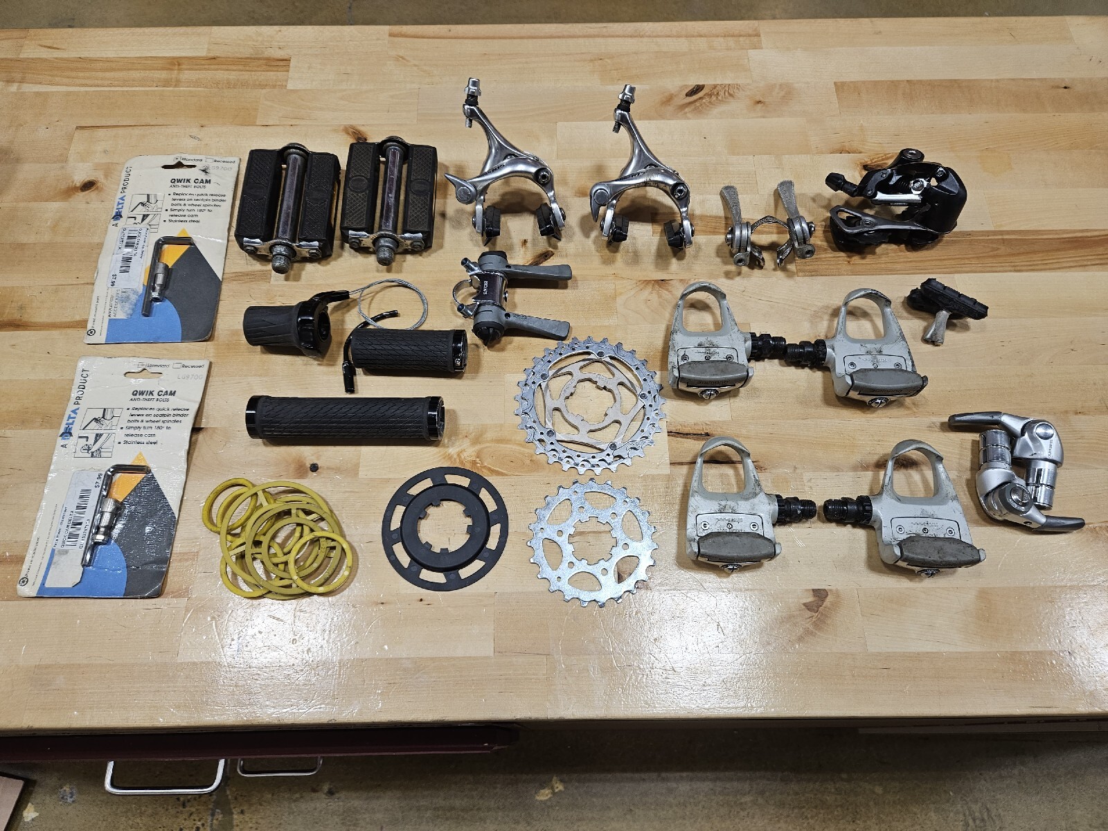 Bicycle Parts Lot Shimano Rockshox Campagnolo Cassettes Derailleur