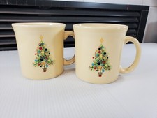Fiesta 12oz Java Coffee Mugs x2  Christmas Tree