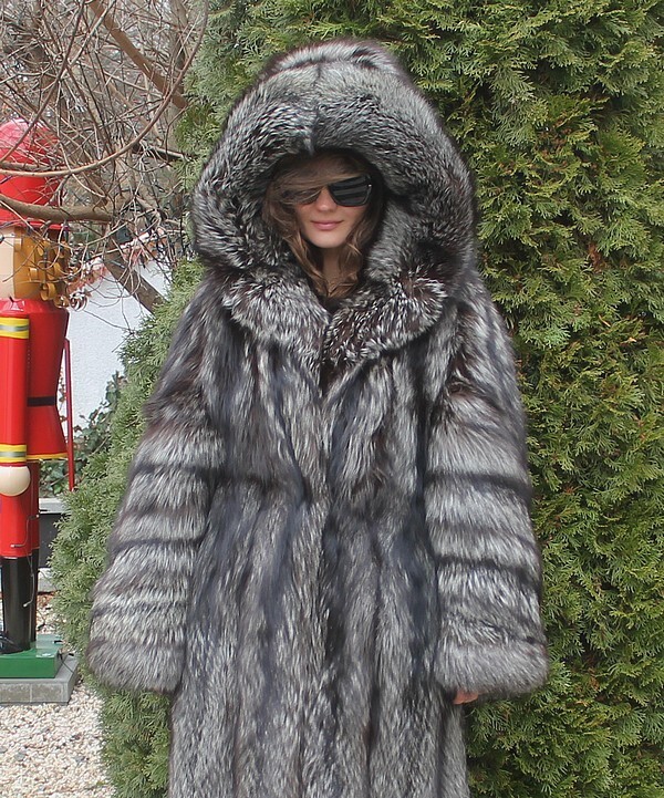 100% Ranch American Silver Fox Fur Jacket Coat Outwear Clothing
