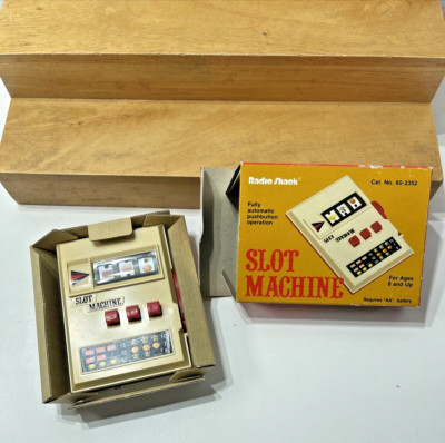 Vintage RADIO SHACK Slot Machine RETRO Handheld 1 Armed Bandit Game Tandy READ