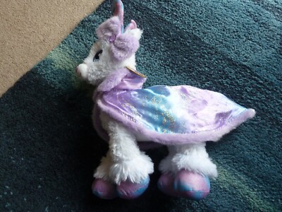 Build a Bear Rentier glitzernd mit Fellrand Cape & Schleife - lila/blau