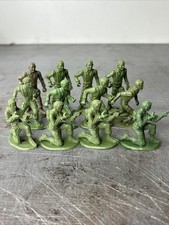 Vintage MPC Ring Hand Soldier Lot Of 12 Walking Kneeling Lunging Green 2.5"