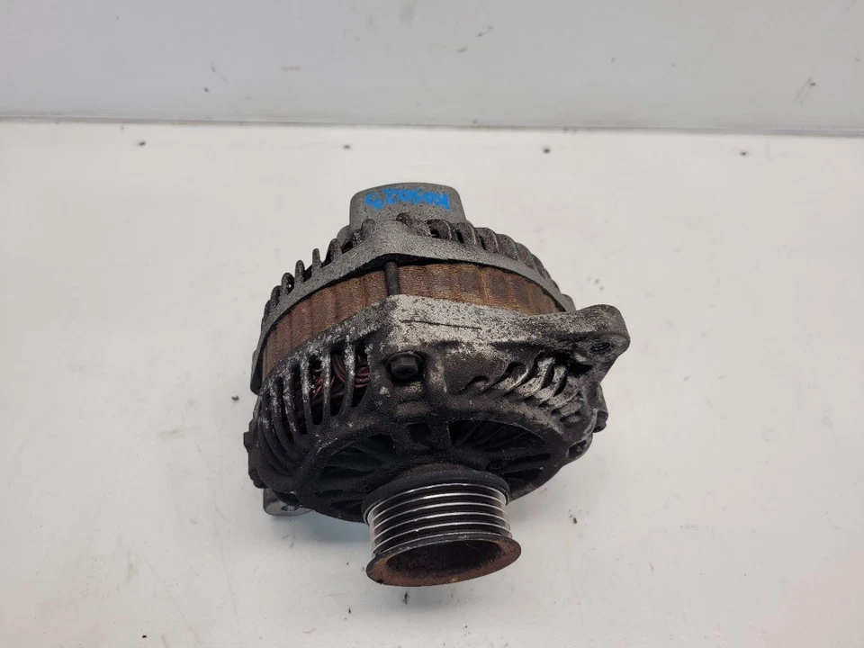 2005-09 Subaru Legacy (2.5L / Non Turbo) Alternator - Image 2 of 4