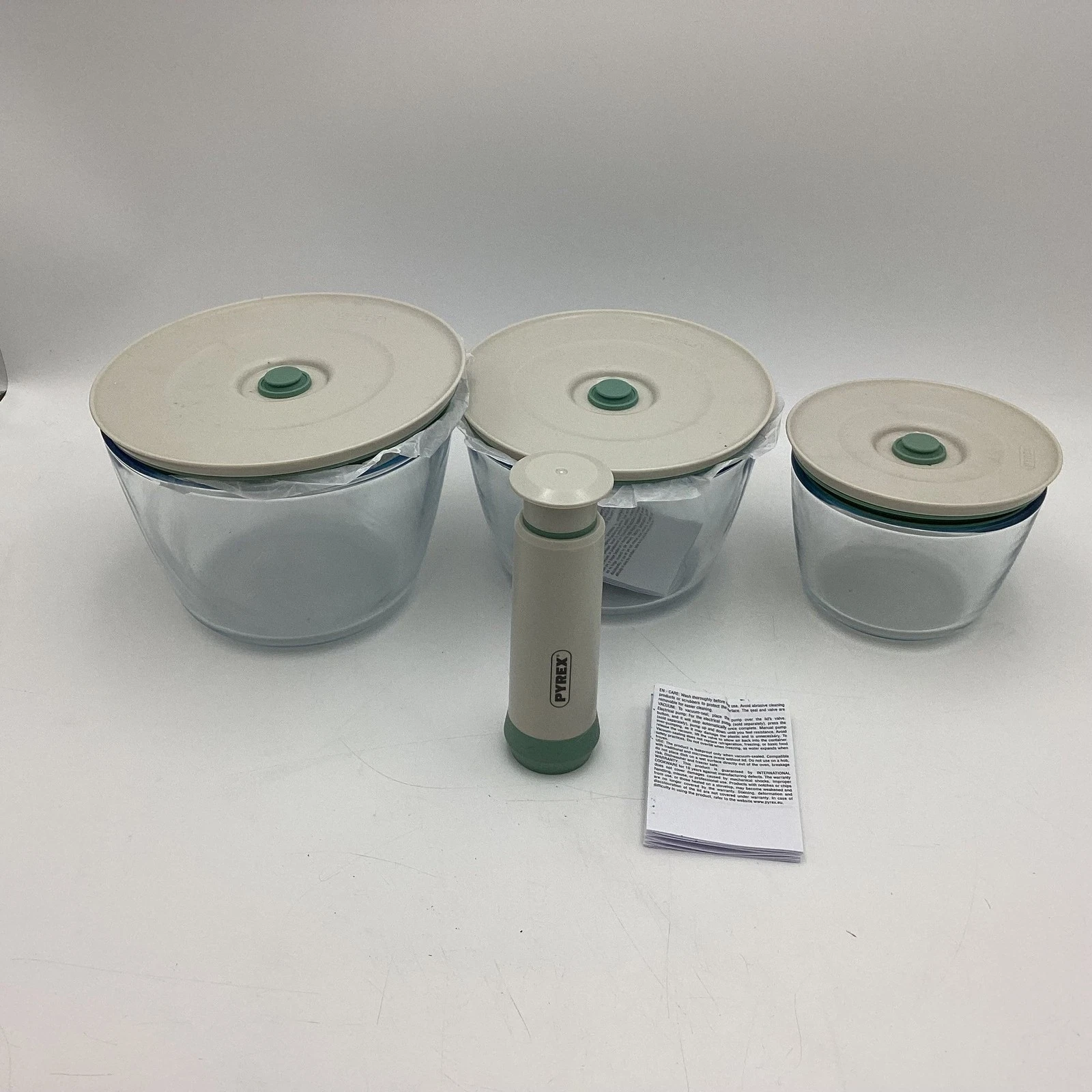 PYREX Vacuum Bowl Set With Pump Food Storage Glass Containers Airtight TH