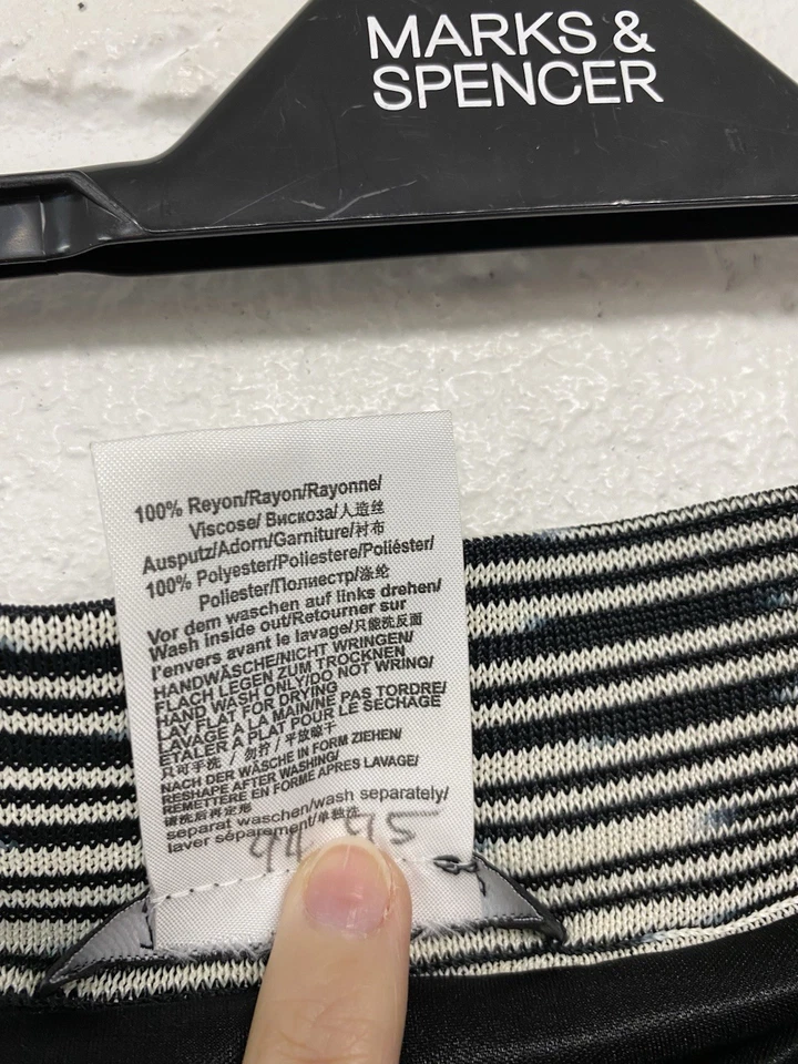 Vintage Betty Barclay Black & White Crochet Lined Skirt Size 14 PK - Image 4 of 4