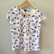 Talbots Womens M White Beach Umbrella Print Blouse W/ Pintuck Button Detail & Sh