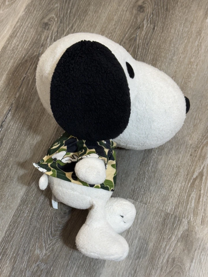 A Bathing Ape x PEANUTS 1/100 Snoopy Plush Doll KAWS Bape 2013 B BAPE RSVP - Image 2 of 4