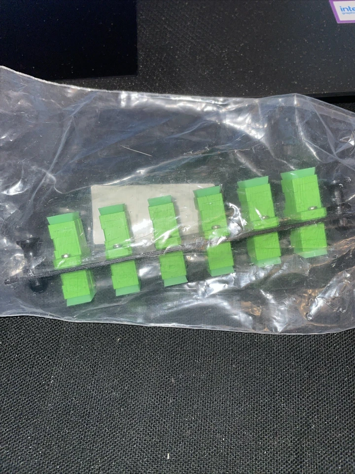 HUBBELL FSPSCA6 FIBER ADAPTER PANEL, 6 FC, SNAP-IN, SC SIMPLEX, GREEN - Image 2 of 2