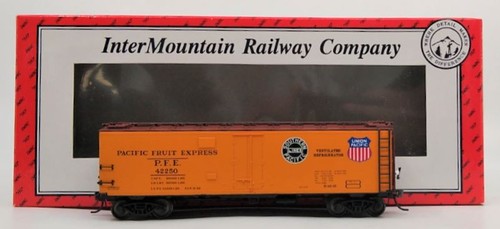 Coche frigorífico InterMountain 46702P-39 escala HO Pacific Fruit Express R-40-10 #42250 | Condition: Used