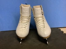 jackson Elle size 8W with 10 inch Coronation Ace blade ( gently used)